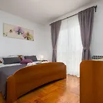 Dea B4+1 Apartman Poreč