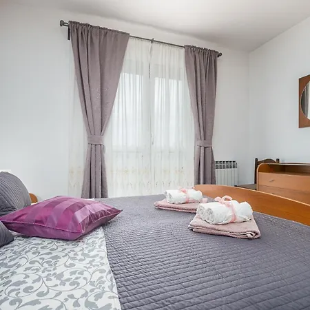 Dea B4+1 * Пореч