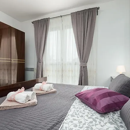 Dea B4+1 * Poreč