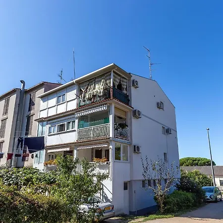 Apartment Dea B4+1