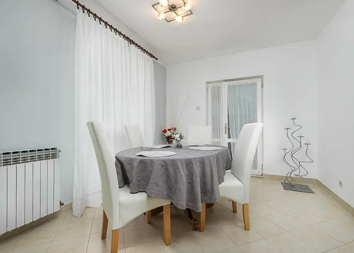 Apartment Dea B4+1 *